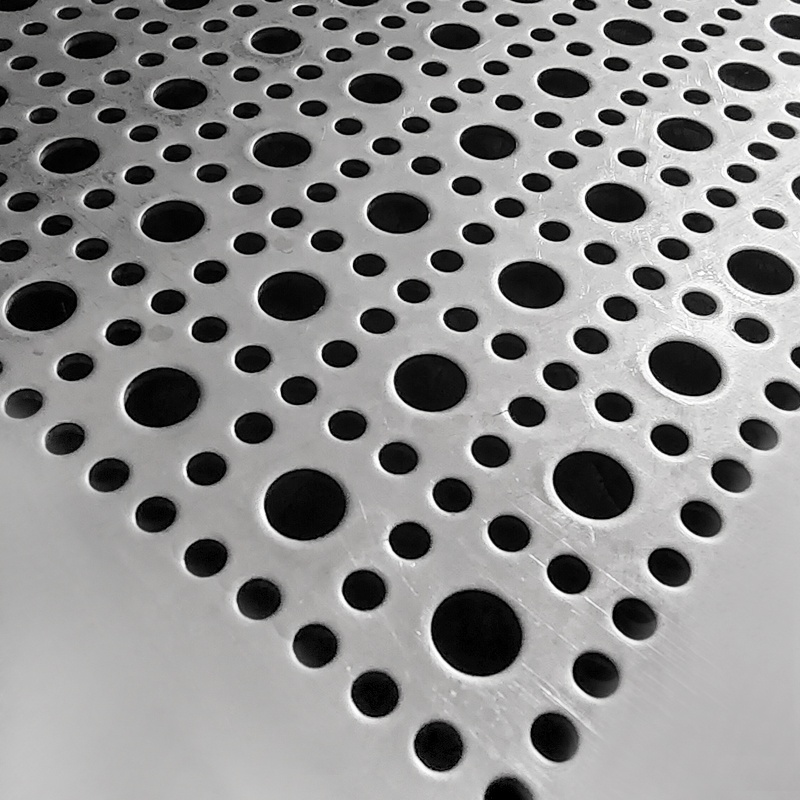 China Various Pattern Customized Decorative Stainless Steel Plate Perforated Metal Sheet