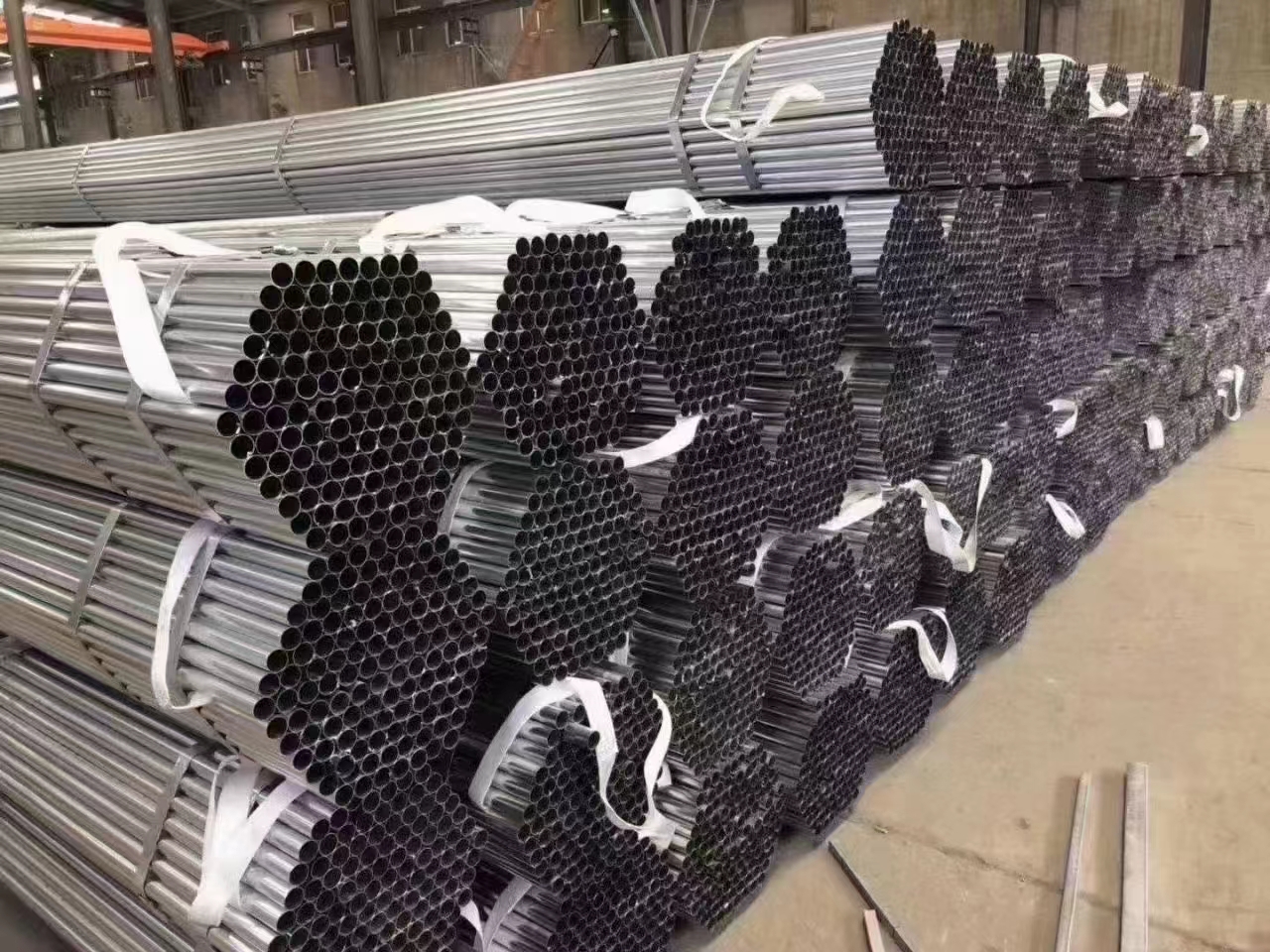 Seamless Steel Pipe And Tube Hot Sale High Quality Carbon Steel Seamless Pipe